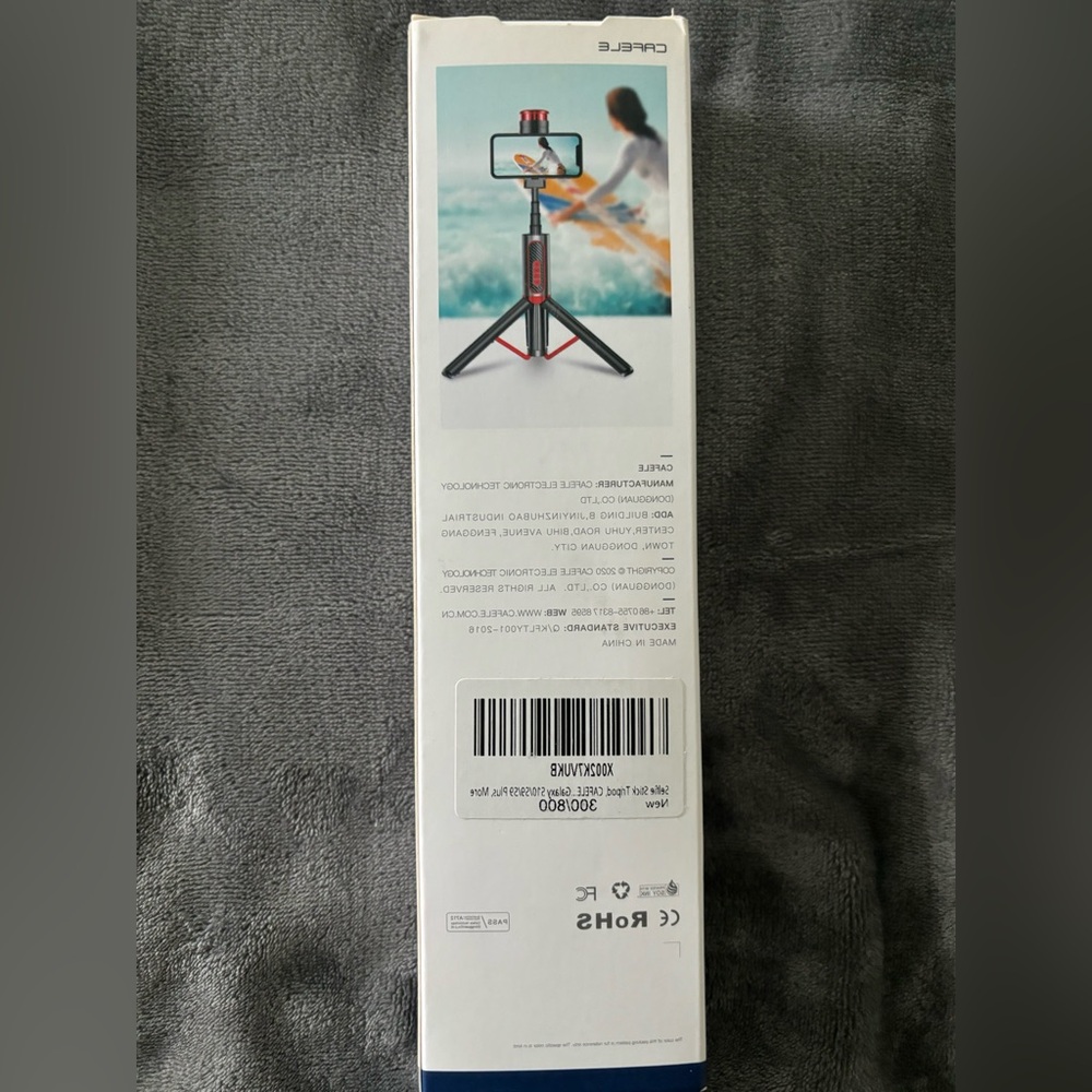 Brand new never used selfie stick.